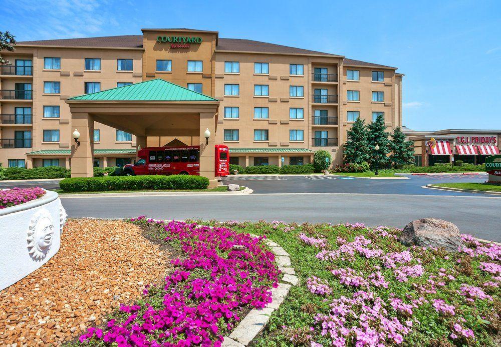 Courtyard Chicago Midway Airport Hotel Bedford Park Exterior photo