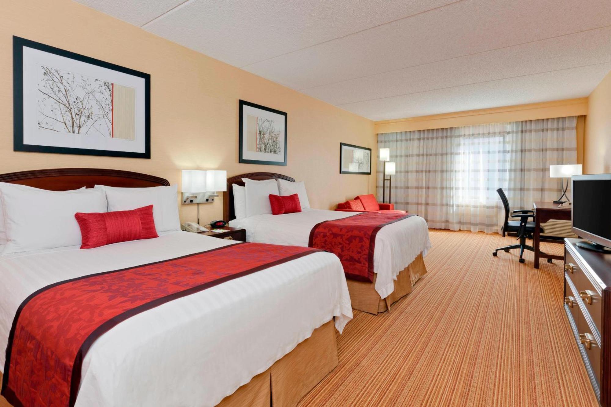 Courtyard Chicago Midway Airport Hotel Bedford Park Exterior photo