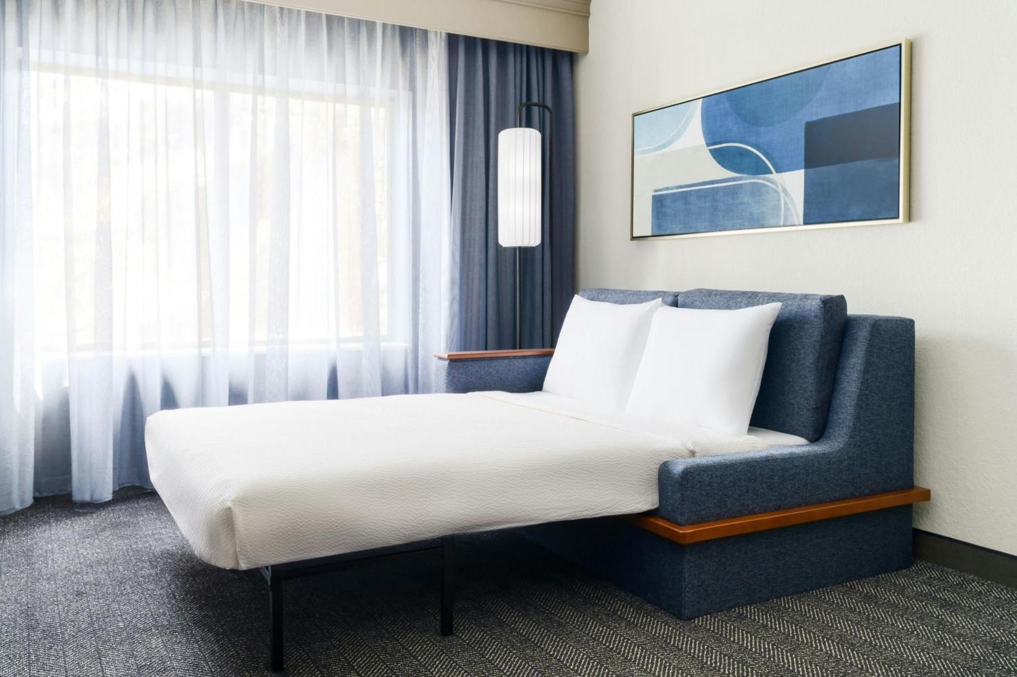 Courtyard Chicago Midway Airport Hotel Bedford Park Exterior photo