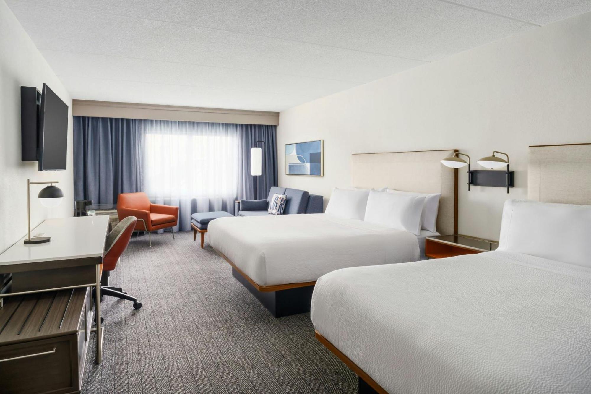 Courtyard Chicago Midway Airport Hotel Bedford Park Exterior photo